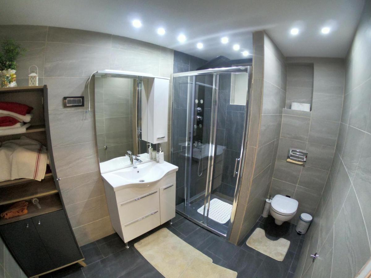 Apartmani Majetic Omisalj Bagian luar foto