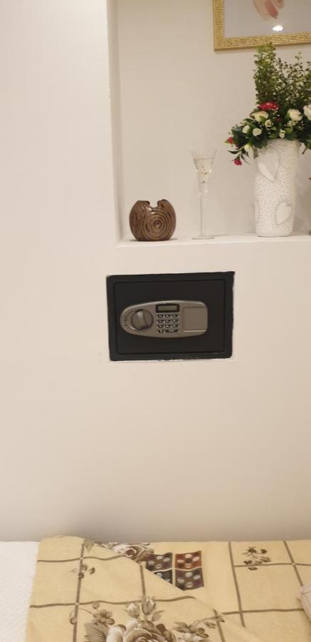 Apartmani Majetic Omisalj Bagian luar foto